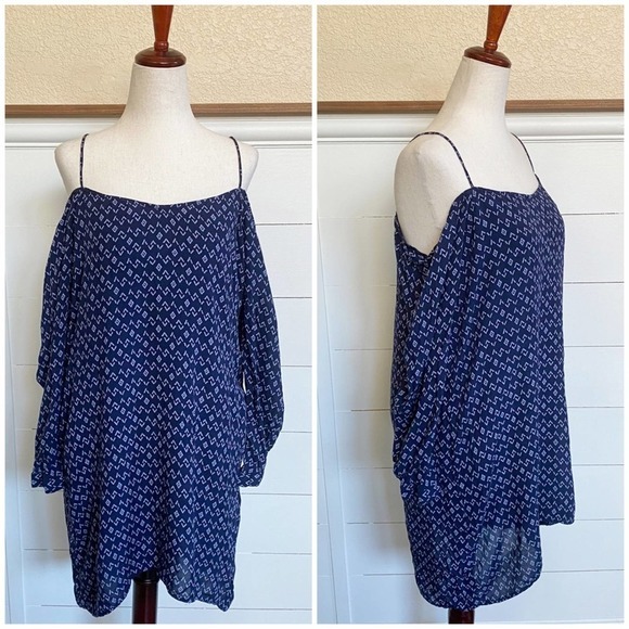 Cloth & Stone Cold Shoulder Swing Dress in‎ True Navy - XS - Picture 3 of 7